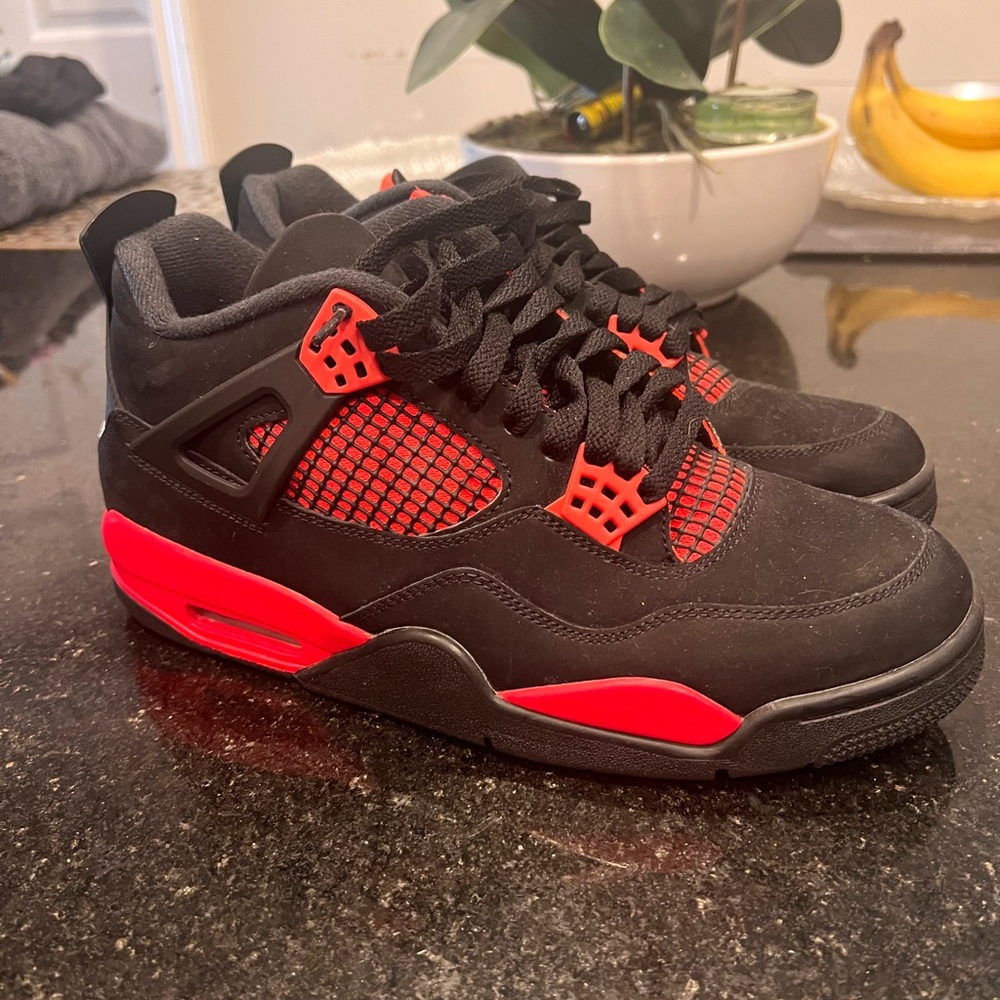 Air Jordan retro red thunders and I’m selling them for 170 obo
